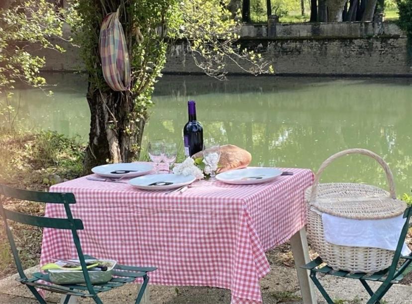 ルーアンGite Chez Madeleineアパートメント エクステリア 写真